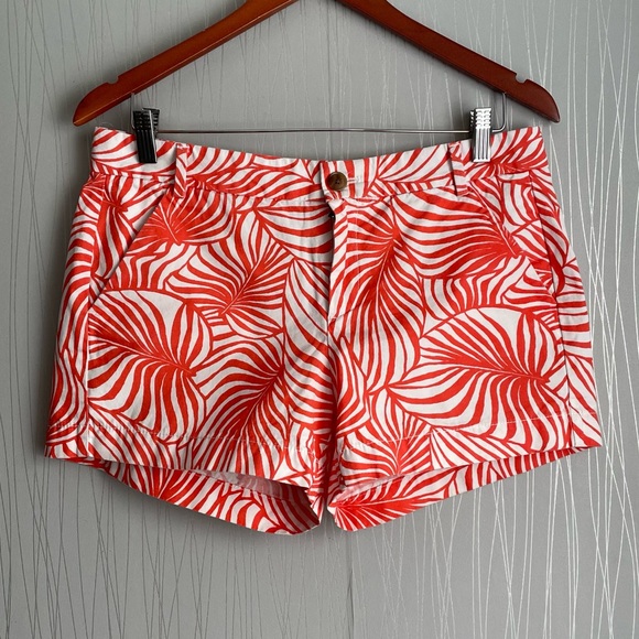 GAP Pants - Khaki by Gap Sunkissed Shorts Women’s size 4